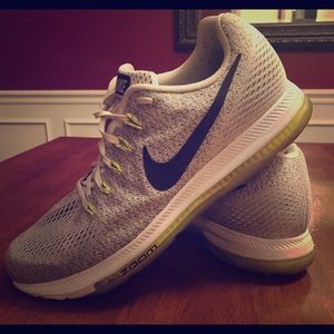 Nike Zoom All Out Running Shoe Size 10.5